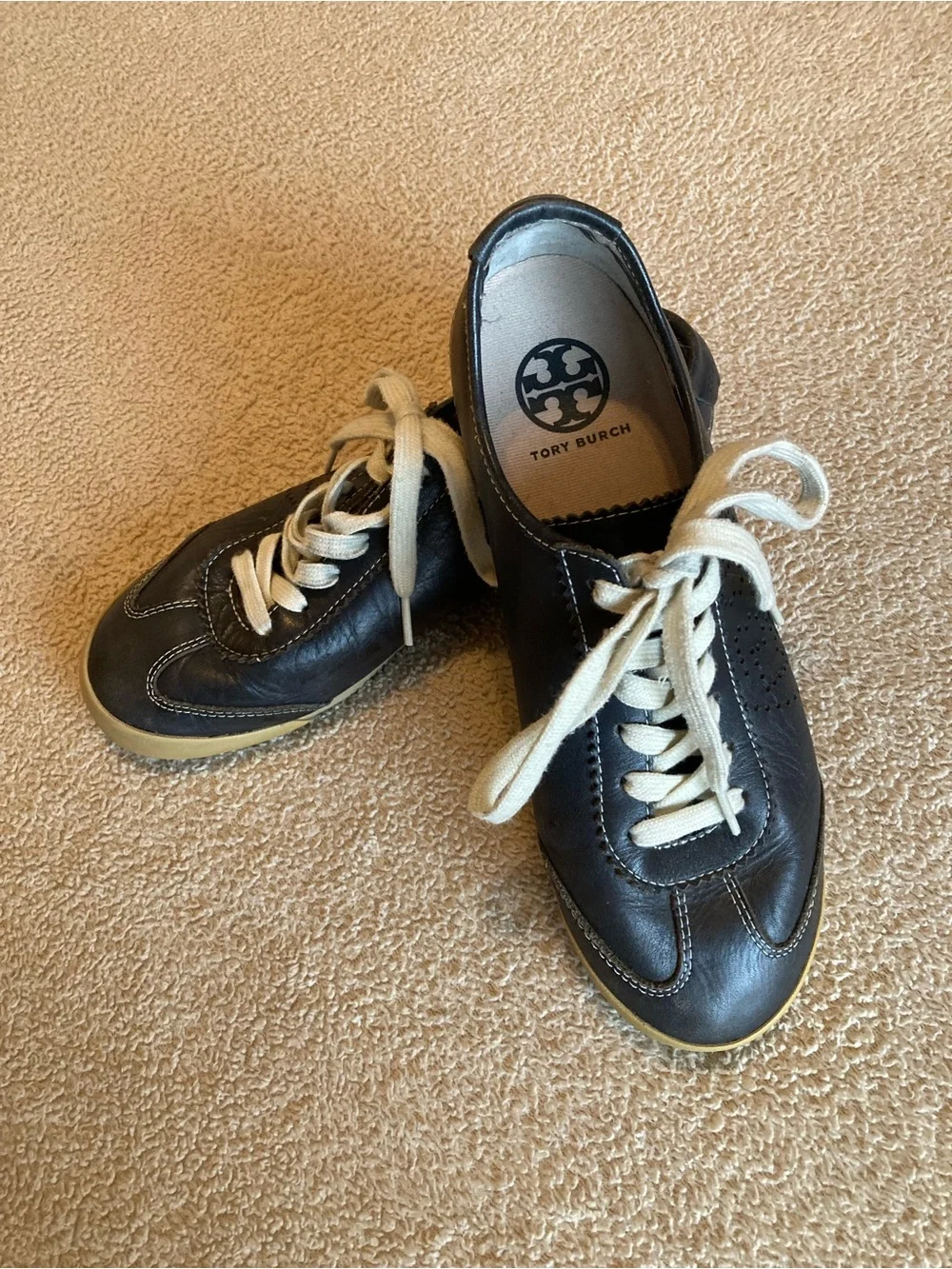 Tory Burch Murphey Navy Blue Leather Low-Top Sneakers with Cream Laces